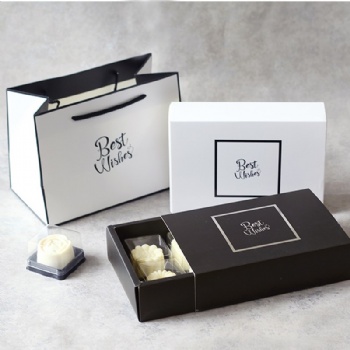 Moon cake packaging box with paper bag set